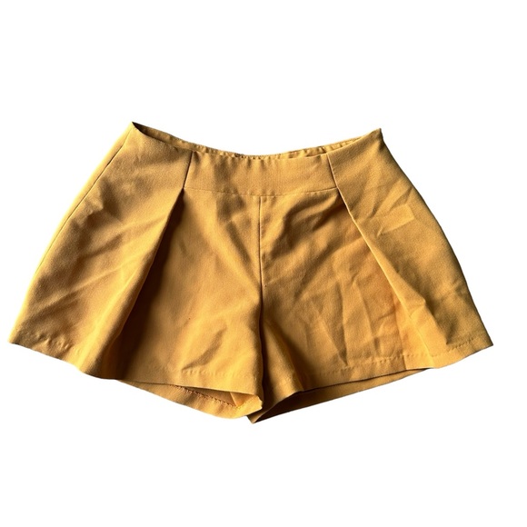mustard yellow wide leg shorts - Picture 1 of 3